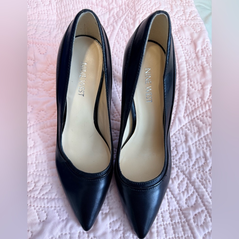 Nine West Black Pumps - Size 7